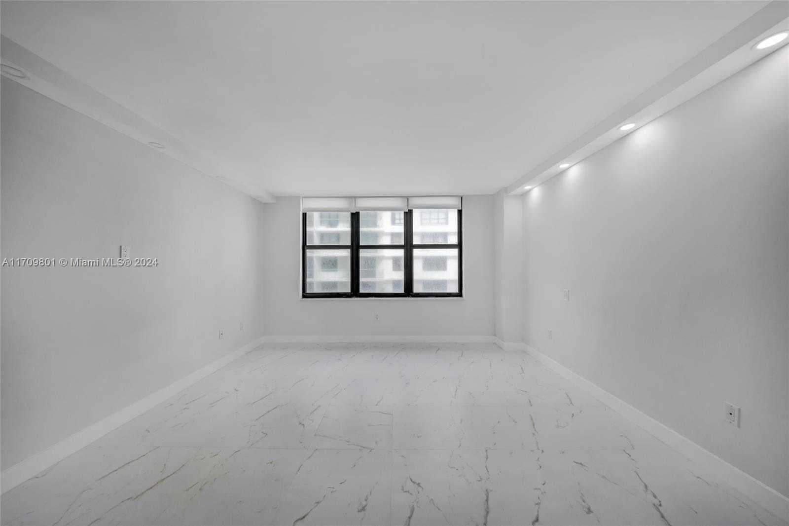 Small Image of 9801 COLLINS AVE #15X, Bal Harbour Number 49