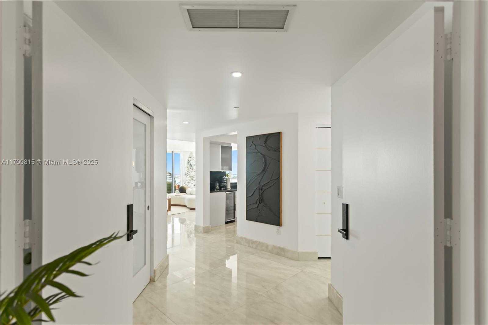 Small Image of 1331 BRICKELL BAY DR #1011, Miami Number 4
