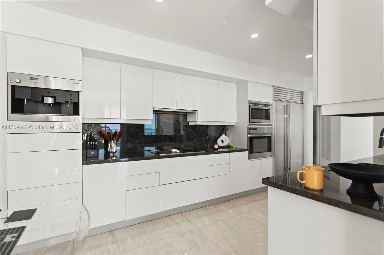 Small Image of 1331 BRICKELL BAY DR #1011, Miami Number 8