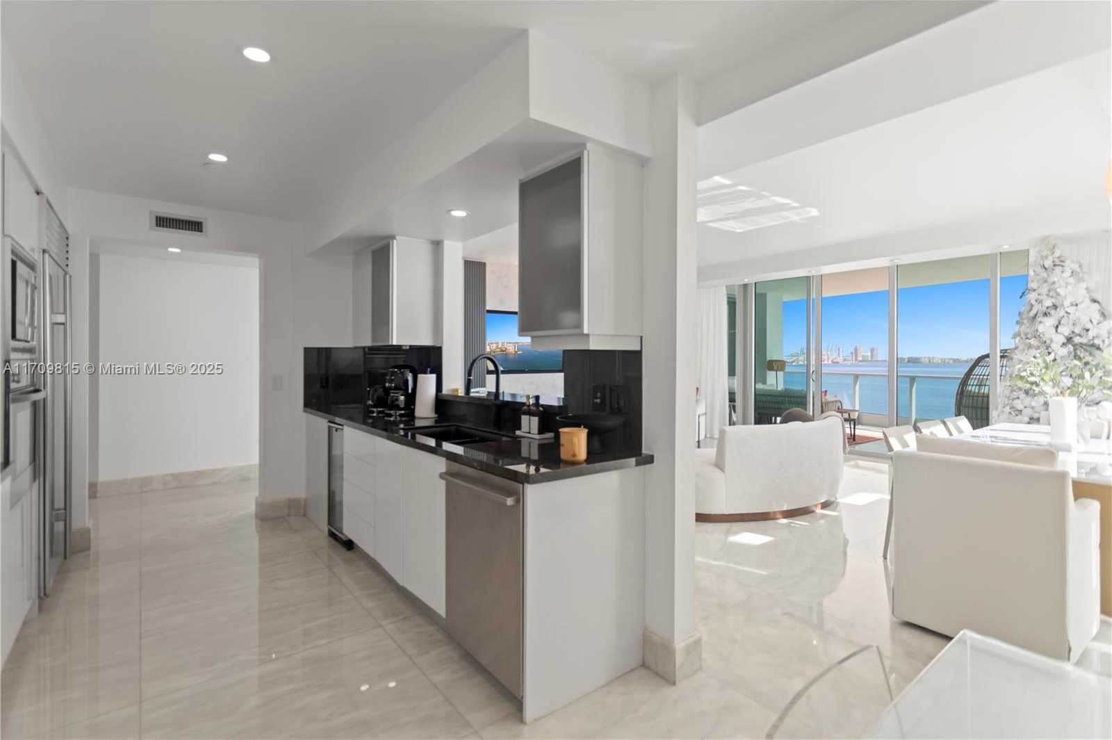 Small Image of 1331 BRICKELL BAY DR #1011, Miami Number 9