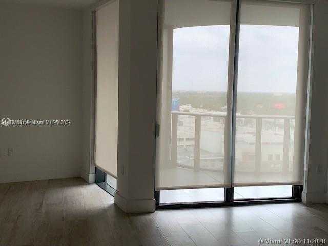 Small Image of 121 NORTH EAST 34TH ST #1214, Miami Number 13