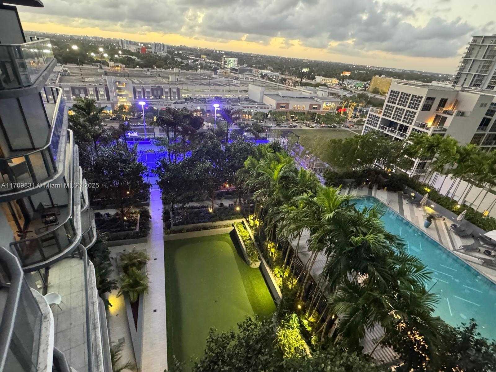 Small Image of 121 NORTH EAST 34TH ST #1214, Miami Number 16