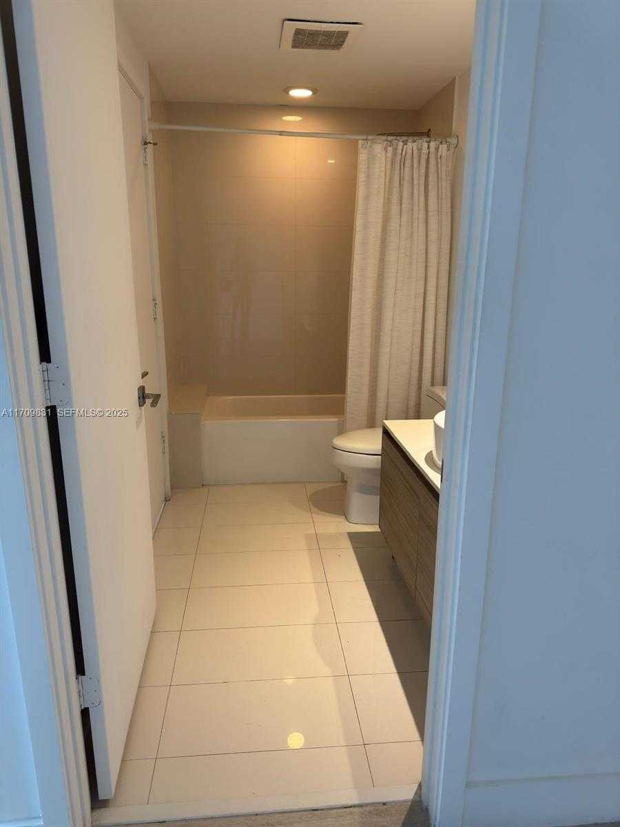 Imagen de Pequeño Objeto