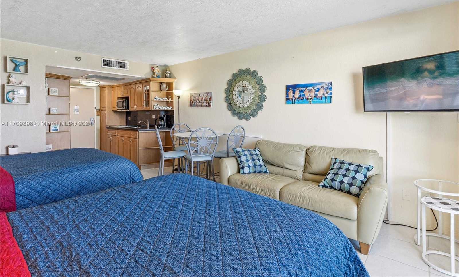 Small Image of 19201 COLLINS AVE #612, Sunny Isles Beach Number 7