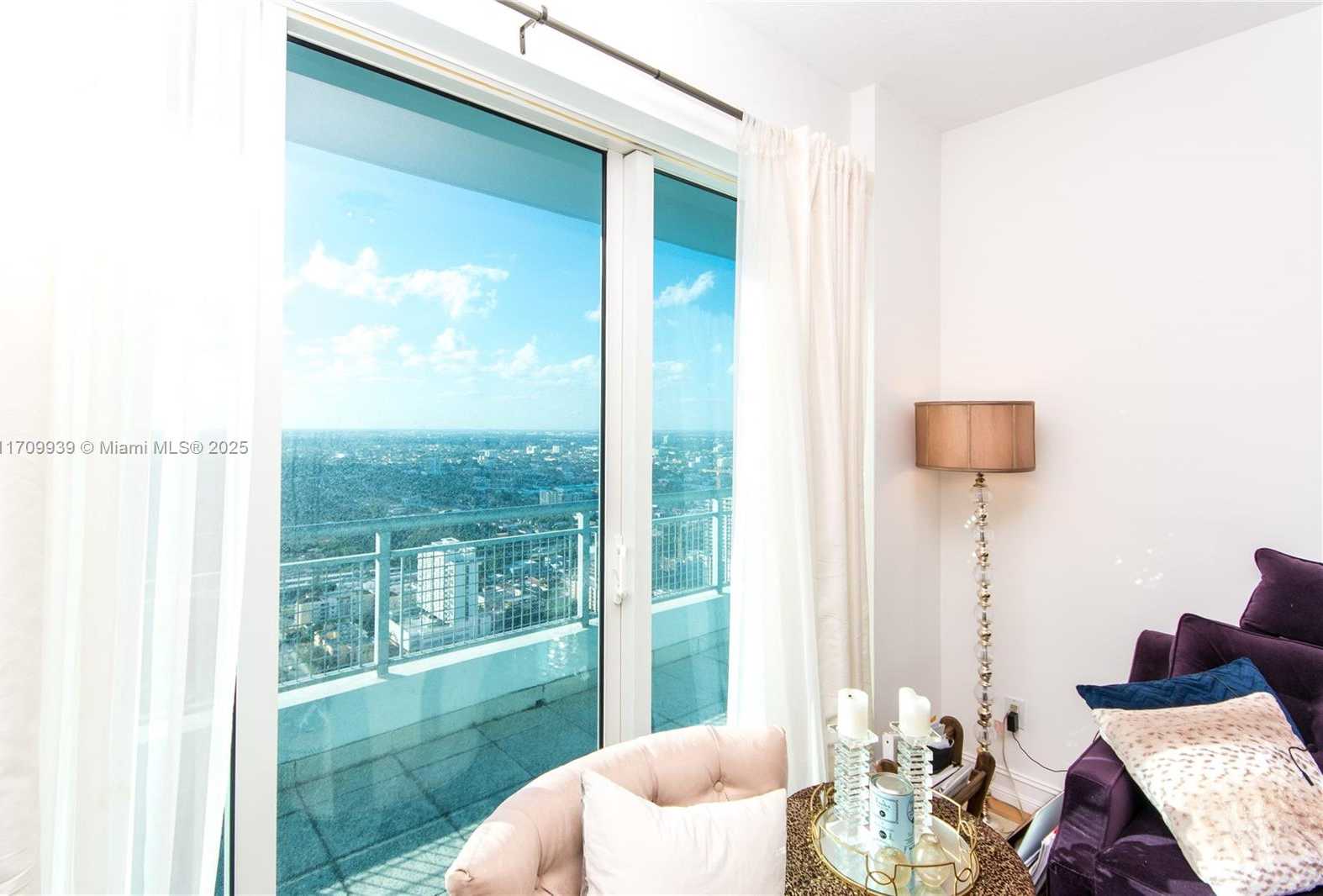 Small Image of 60 SOUTH WEST 13TH ST #3805, Miami Number 9