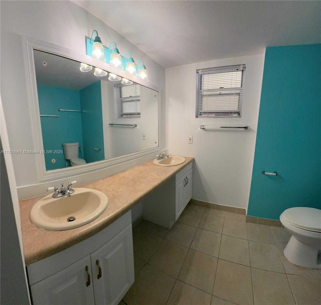 Small Image of 16400 NORTH EAST 17TH AVE #707, North Miami Beach Number 36