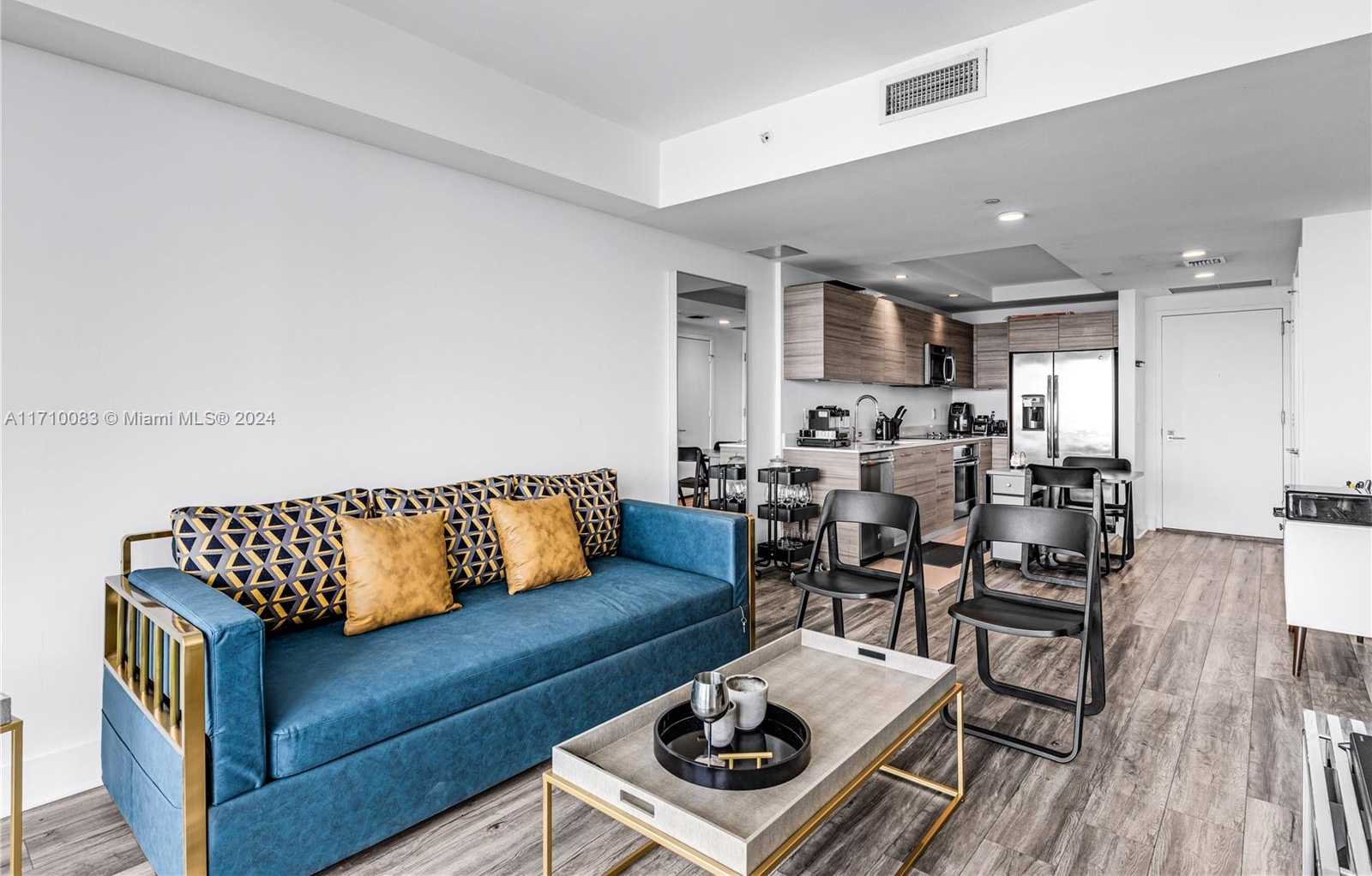 Small Image of 121 NORTH EAST 34TH ST #2810, Miami Number 13
