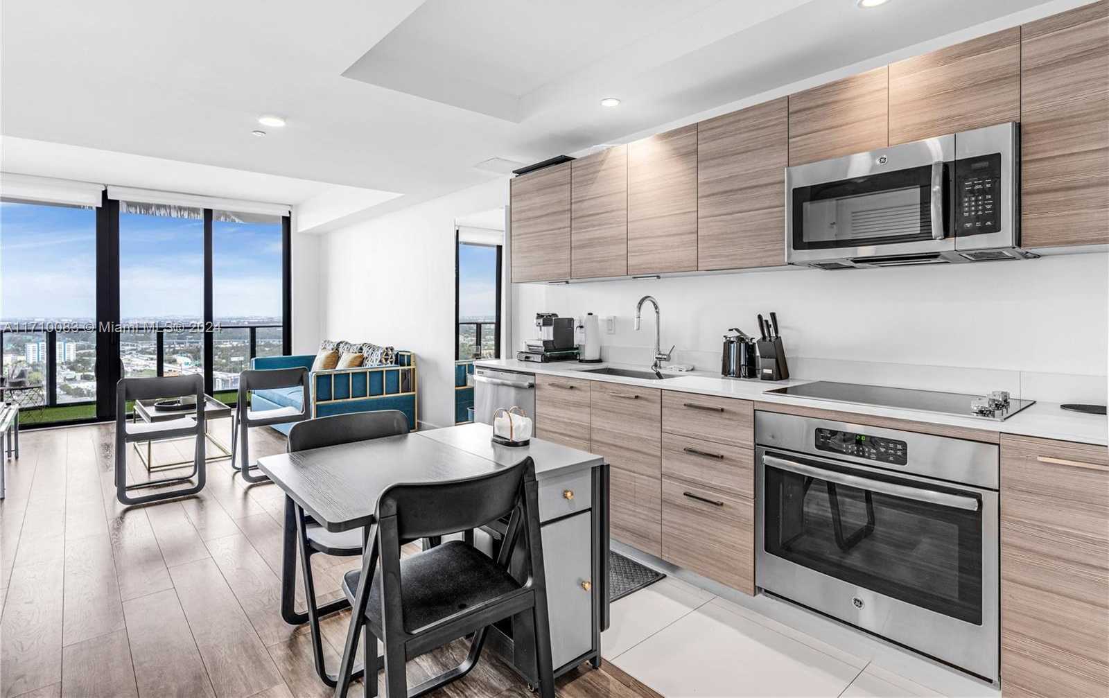 Small Image of 121 NORTH EAST 34TH ST #2810, Miami Number 2