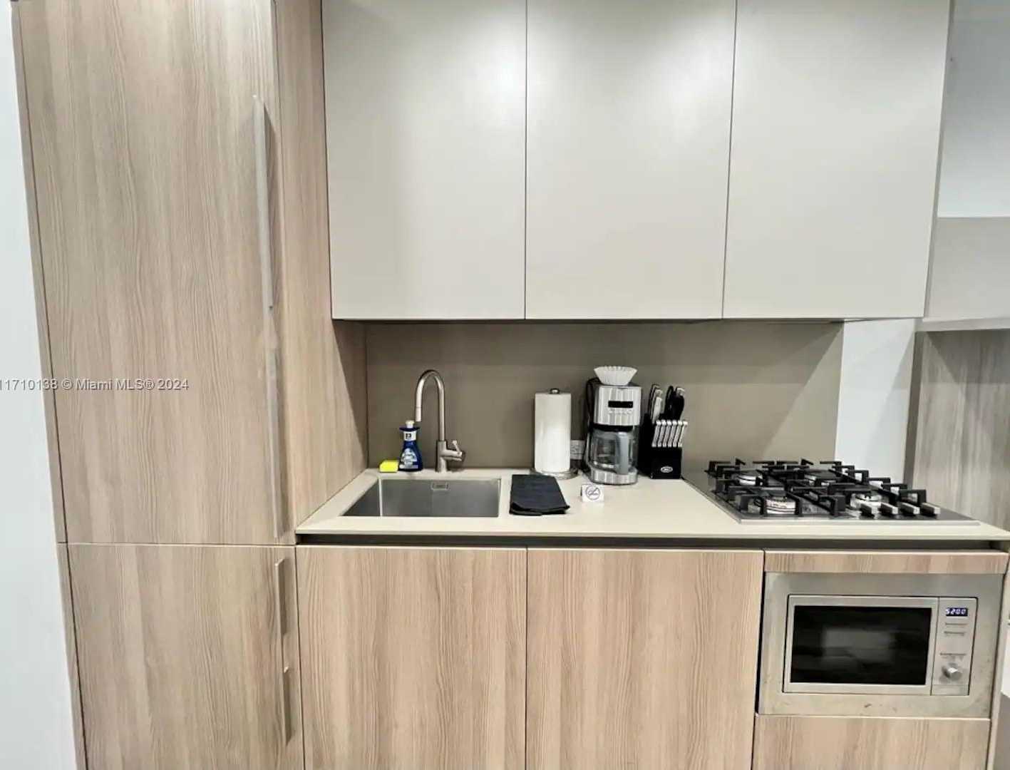Small Image of 335 OCEAN DR #210, Miami Beach Number 13