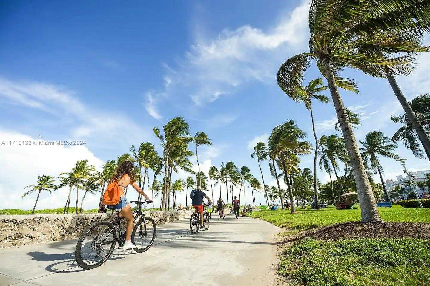 Small Image of 335 OCEAN DR #210, Miami Beach Number 4