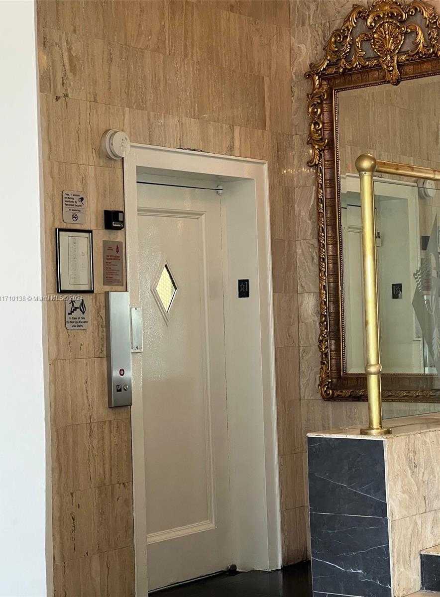 Small Image of 335 OCEAN DR #210, Miami Beach Number 6