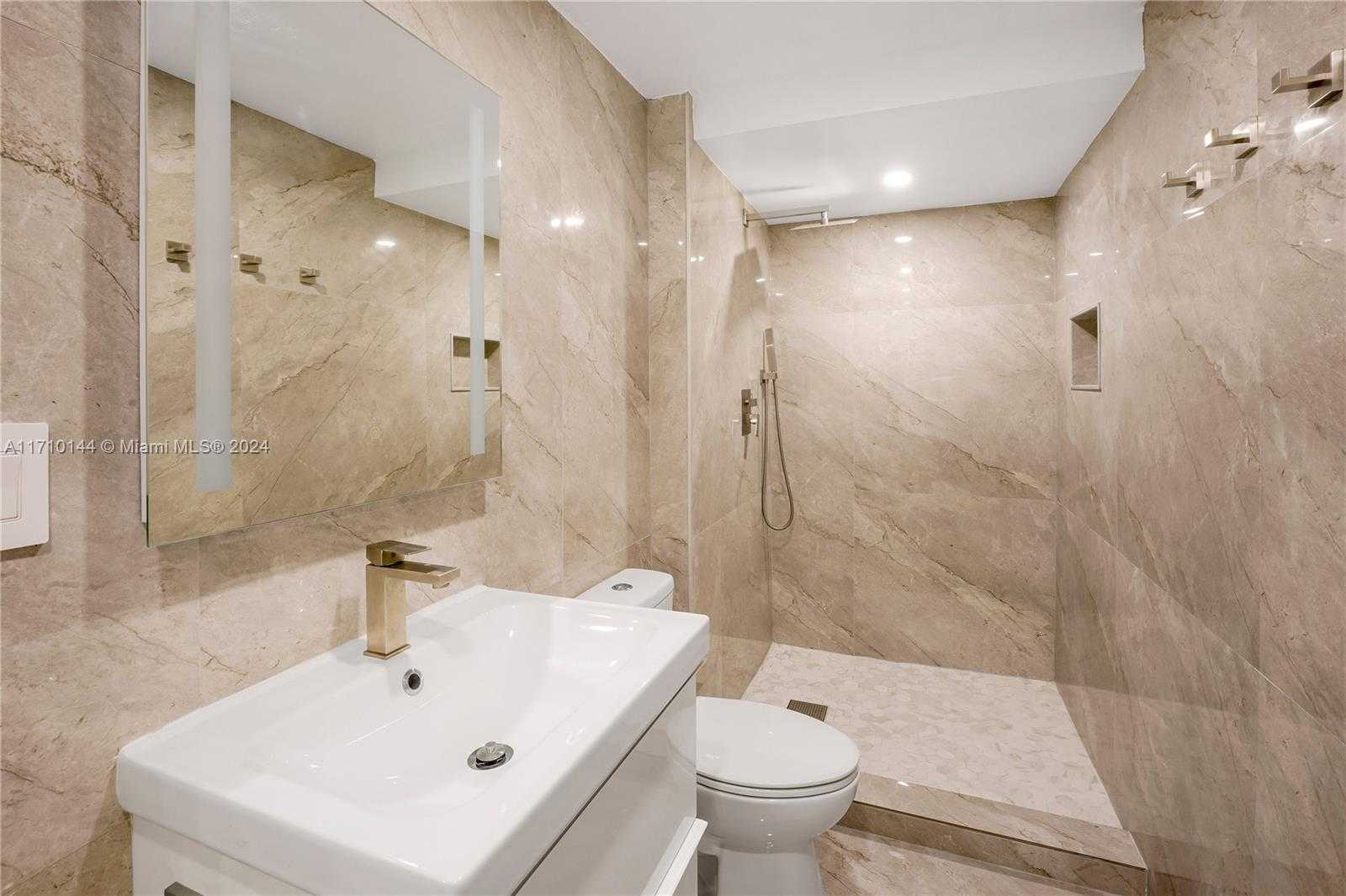 Small Image of 1600 SOUTH OCEAN DR #2F, Hollywood Number 15