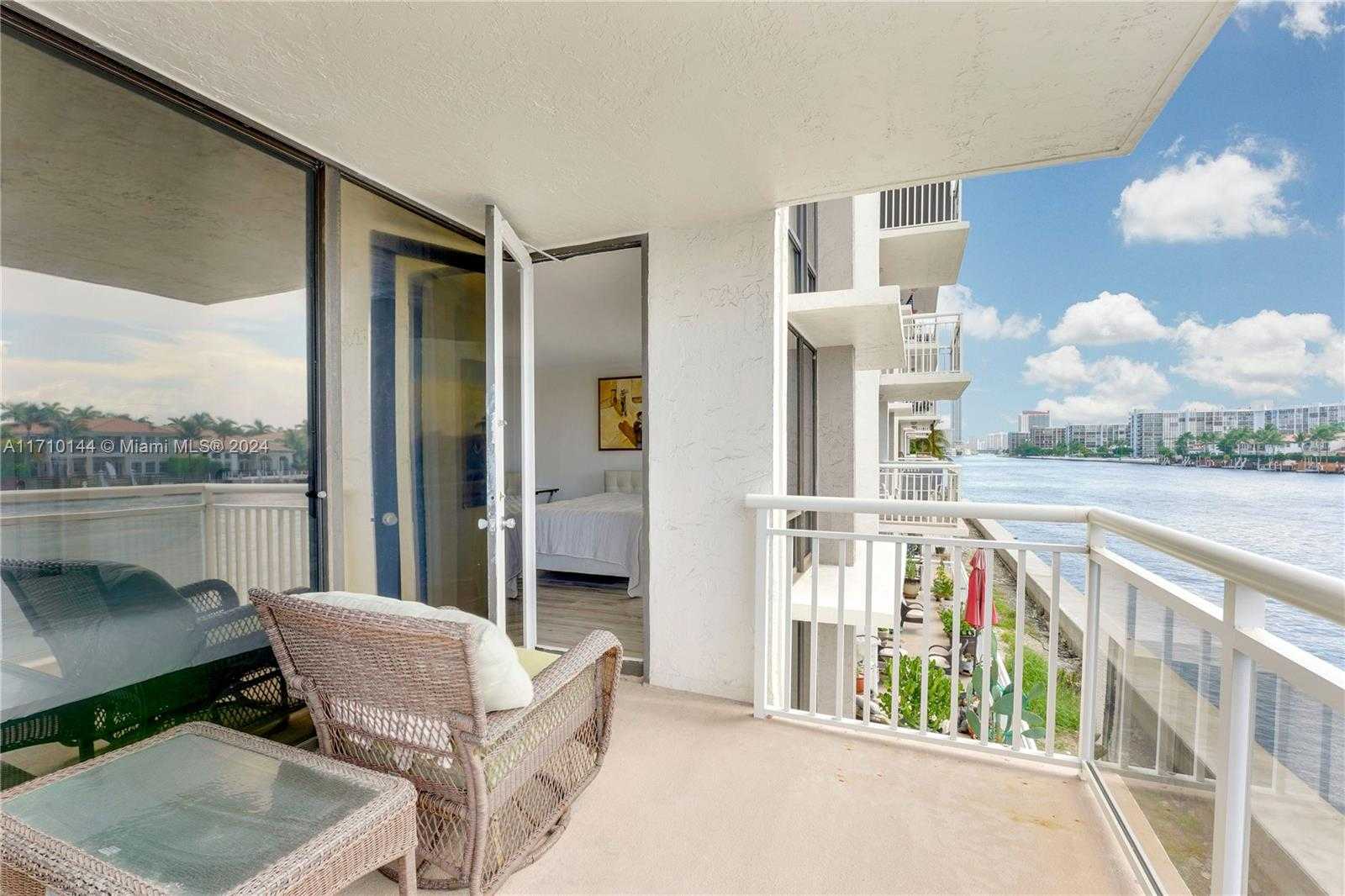 Small Image of 1600 SOUTH OCEAN DR #2F, Hollywood Number 19
