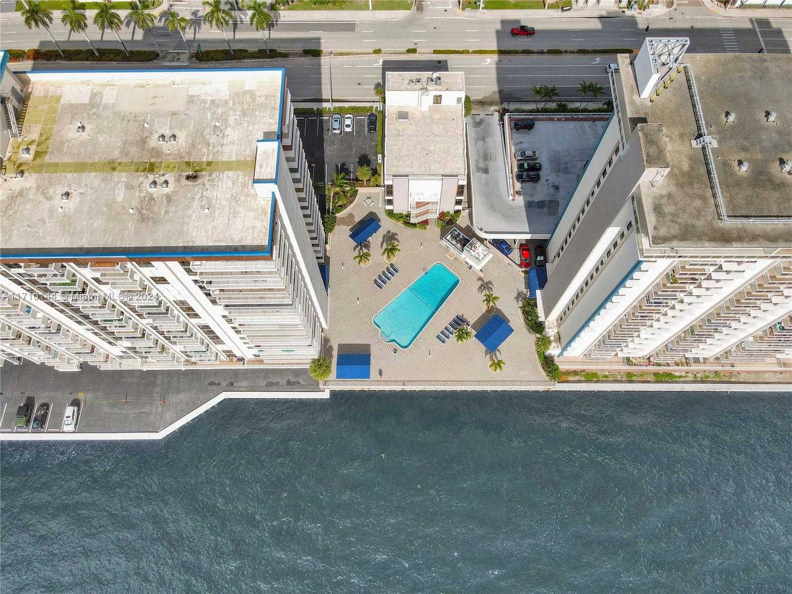 Small Image of 1600 SOUTH OCEAN DR #2F, Hollywood Number 27