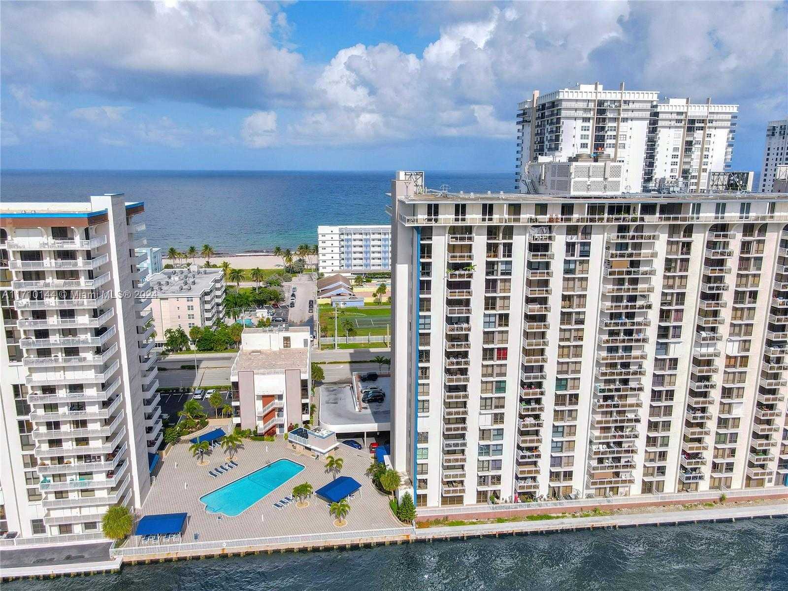 Small Image of 1600 SOUTH OCEAN DR #2F, Hollywood Number 29