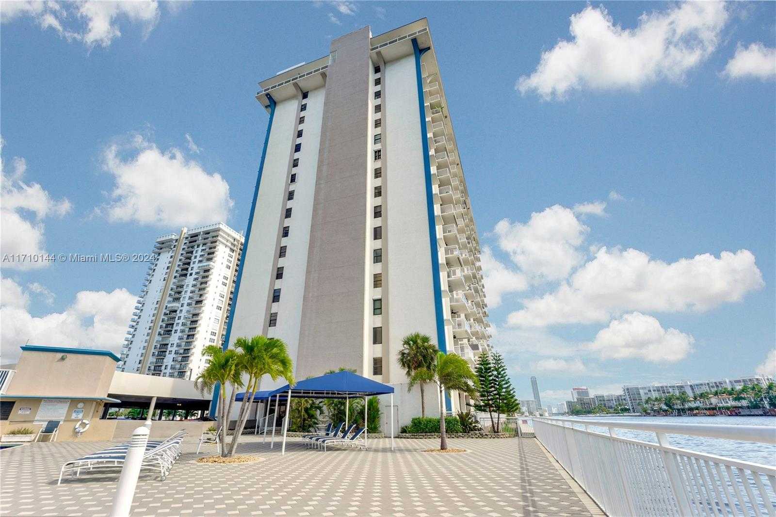 Small Image of 1600 SOUTH OCEAN DR #2F, Hollywood Number 31