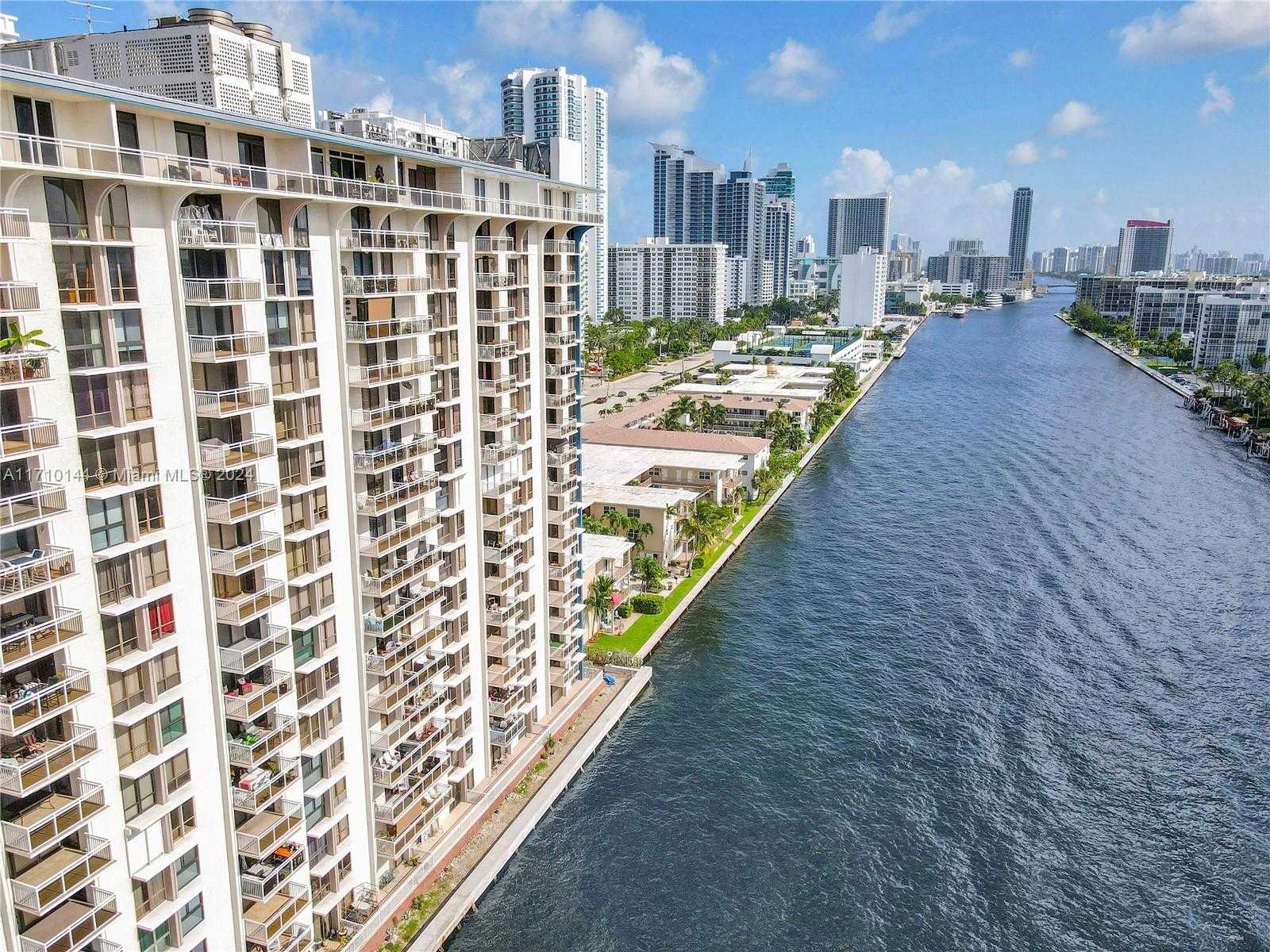 Small Image of 1600 SOUTH OCEAN DR #2F, Hollywood Number 32
