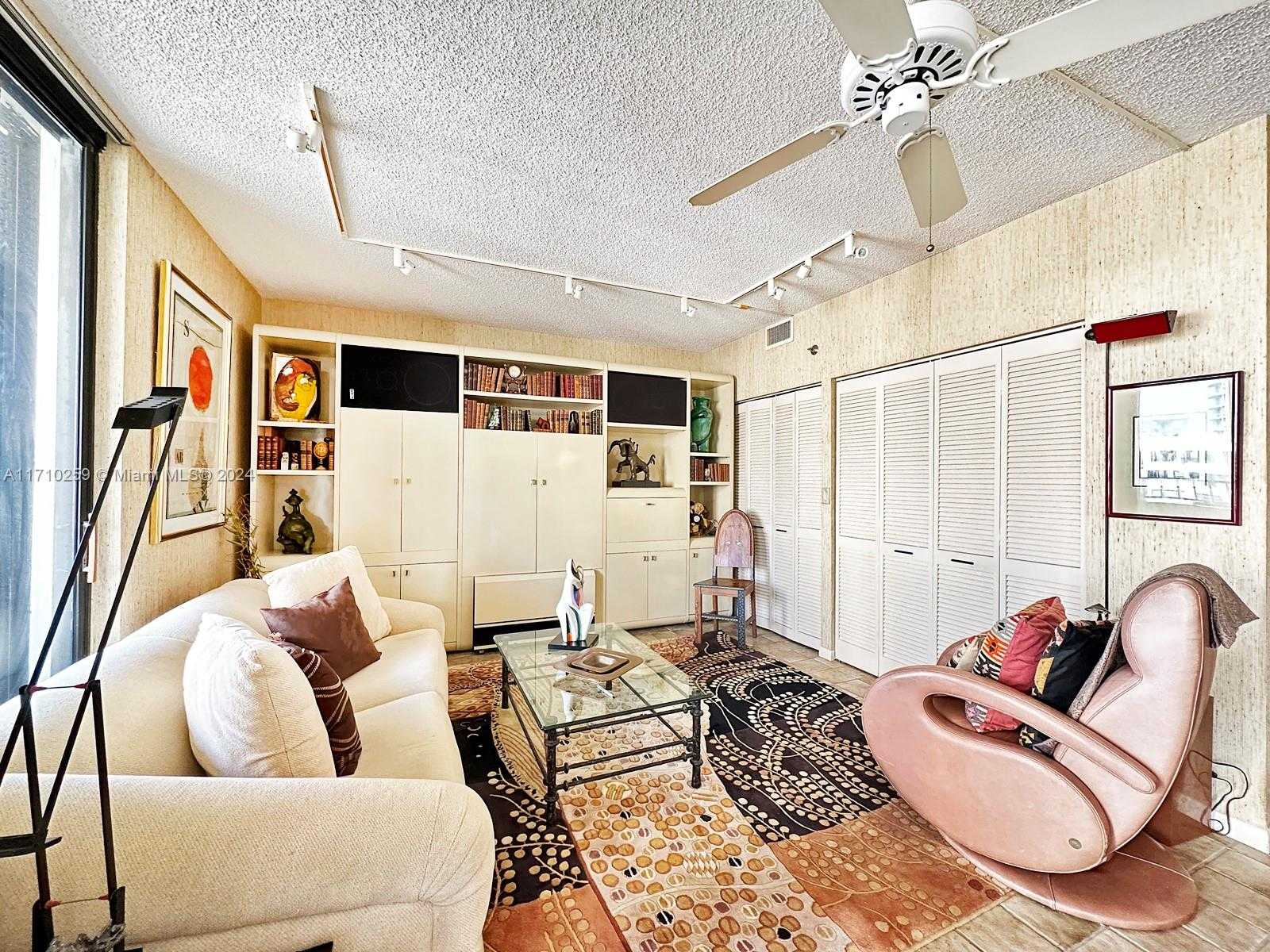 Small Image of 520 BRICKELL KEY DR #A1802, Miami Number 10