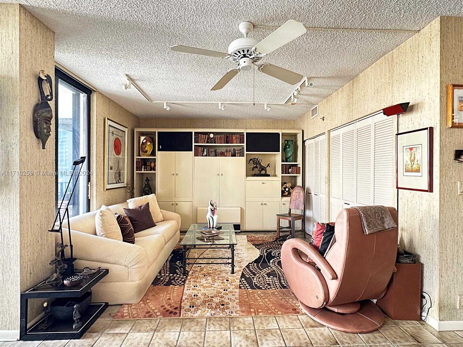 Small Image of 520 BRICKELL KEY DR #A1802, Miami Number 11