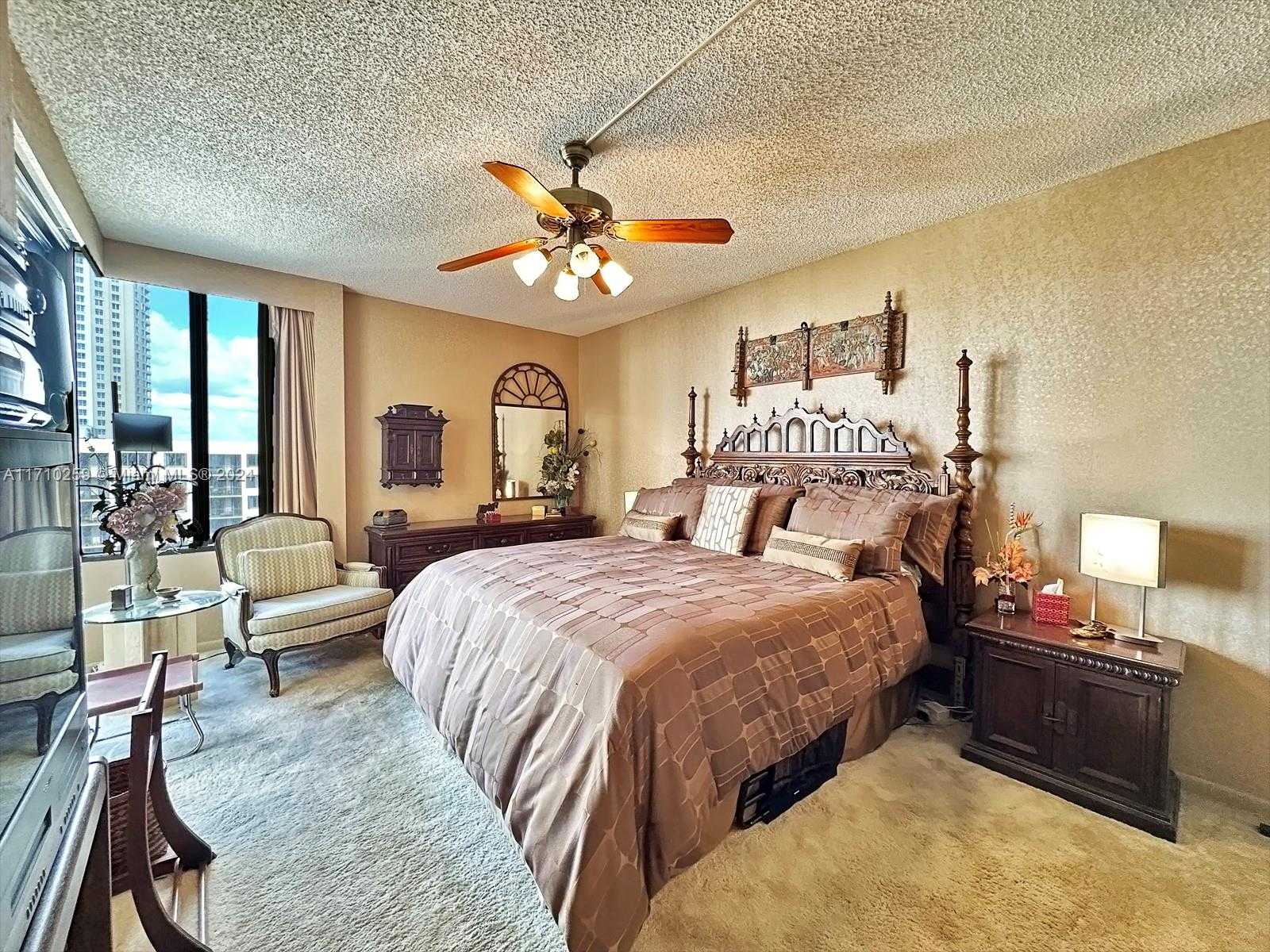 Small Image of 520 BRICKELL KEY DR #A1802, Miami Number 15