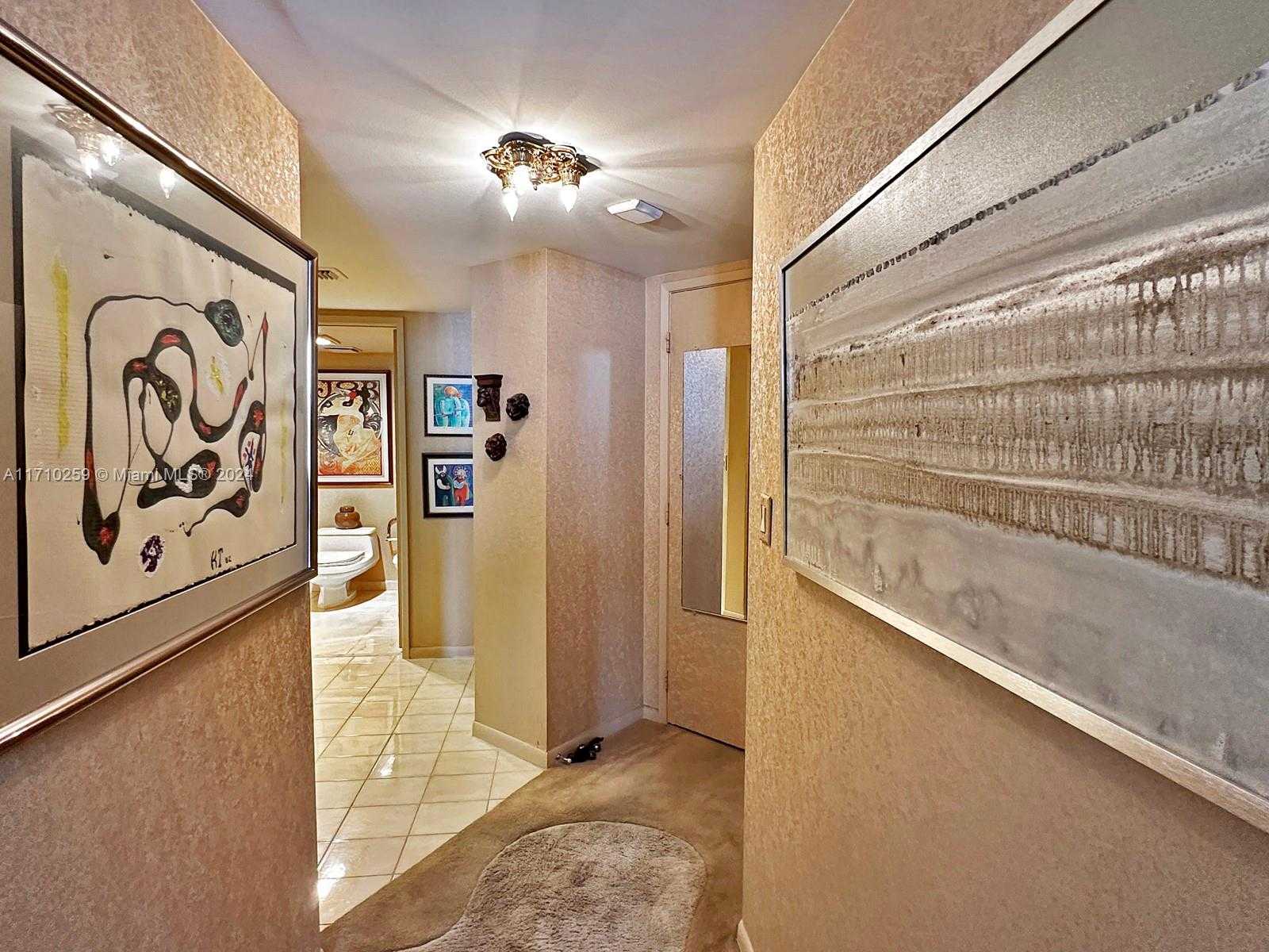 Small Image of 520 BRICKELL KEY DR #A1802, Miami Number 17