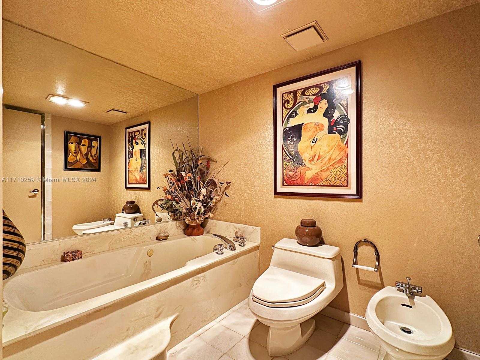 Small Image of 520 BRICKELL KEY DR #A1802, Miami Number 20