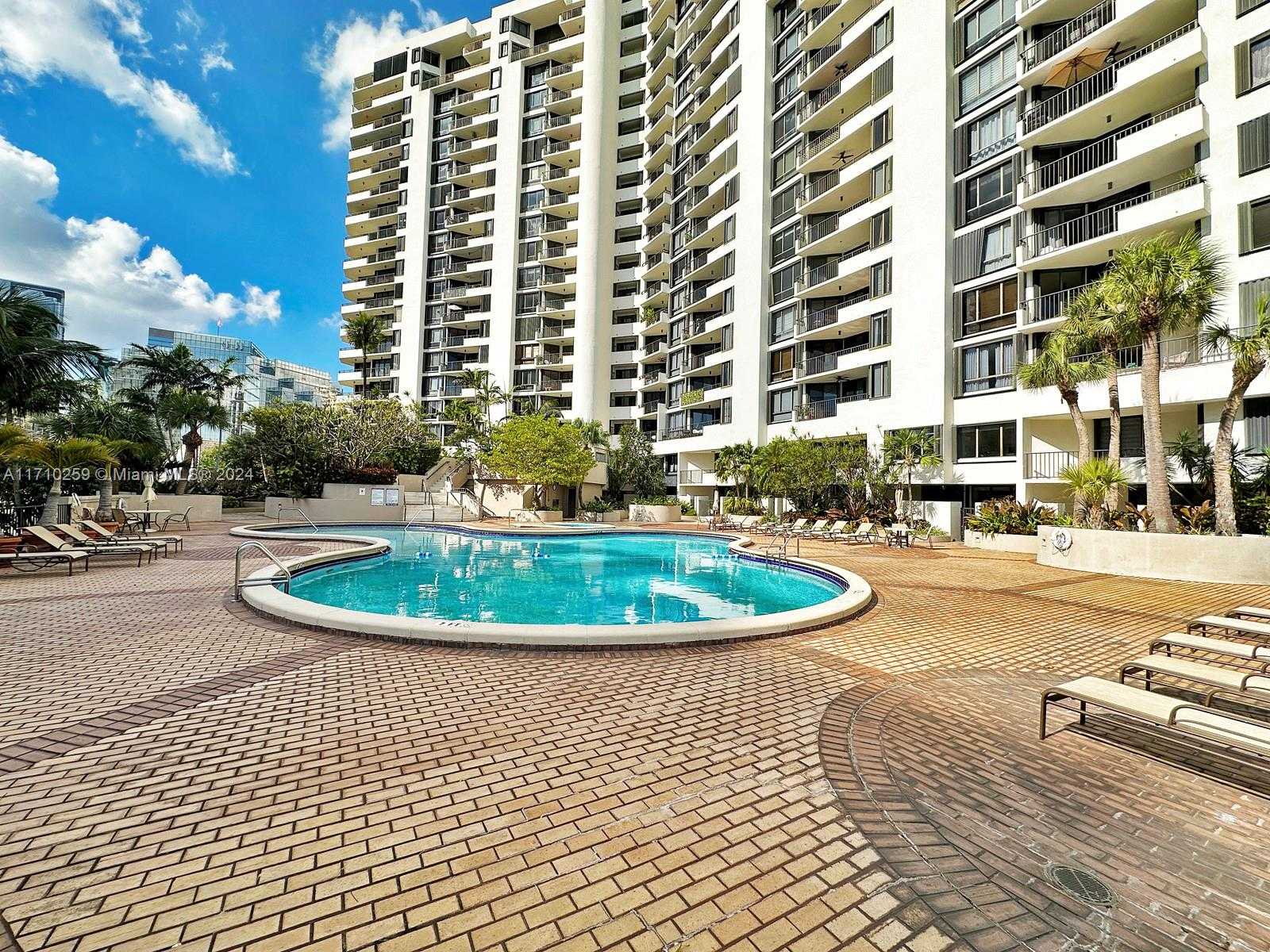 Small Image of 520 BRICKELL KEY DR #A1802, Miami Number 29