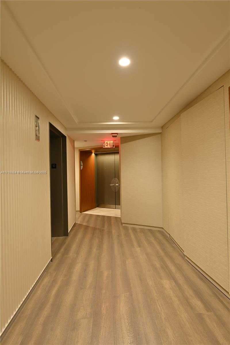 Small Image of 2127 BRICKELL AVE #1005, Miami Number 20