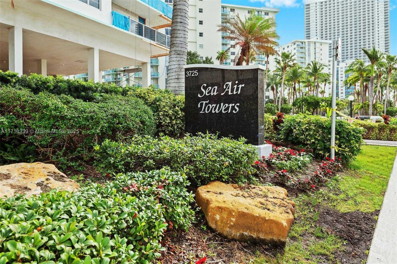 Small Image of 3725 S Ocean Dr, Hollywood, FL 33019, USA Number 25
