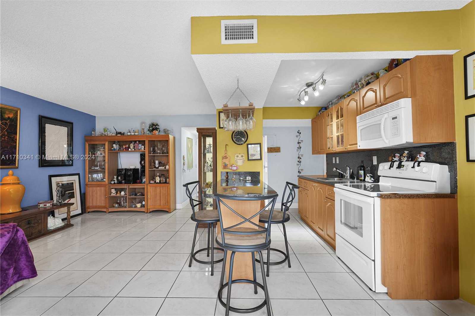 Small Image of 9301 SOUTH WEST 4TH ST #114E, Miami Number 9