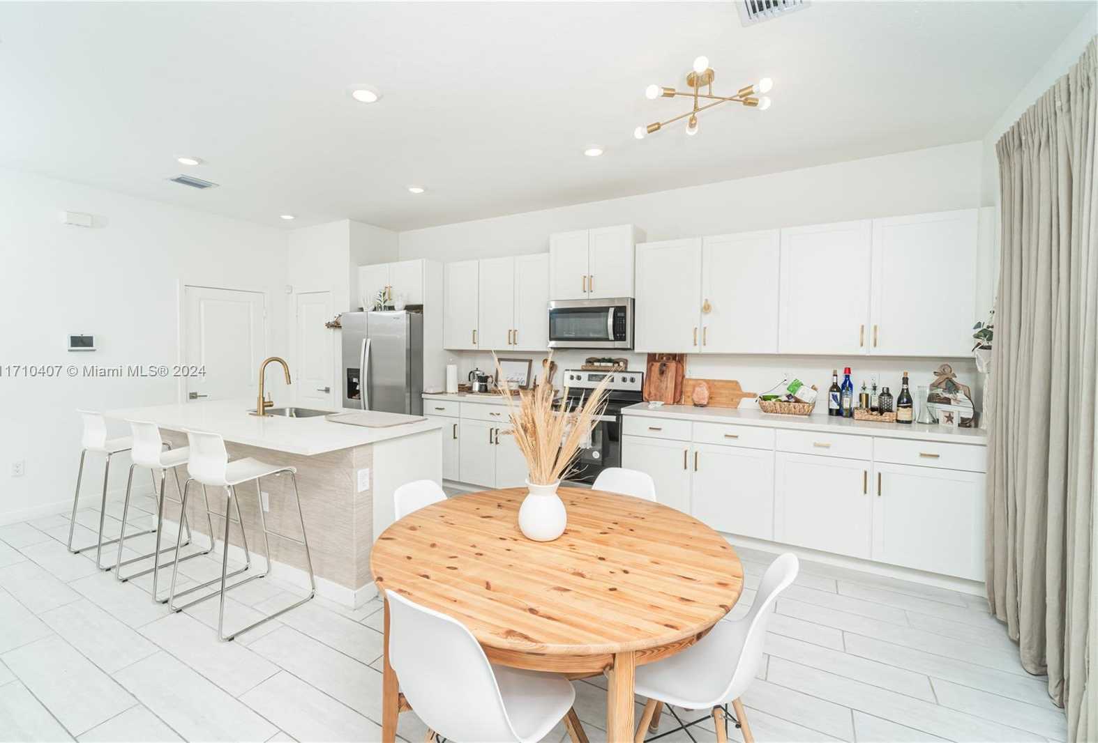 Small Image of 833 SOUTH EAST 19TH ST, Homestead Number 11
