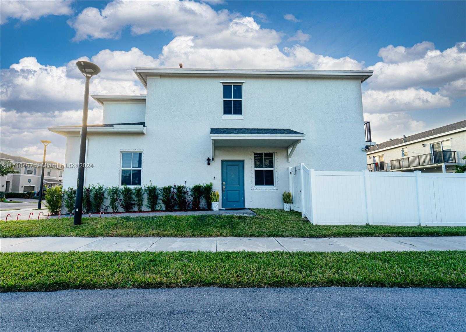 Small Image of 833 SOUTH EAST 19TH ST, Homestead Number 27