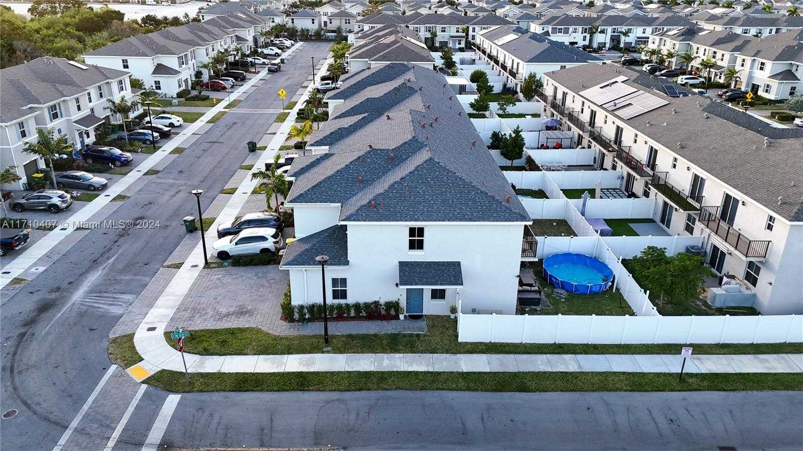 Small Image of 833 SOUTH EAST 19TH ST, Homestead Number 7