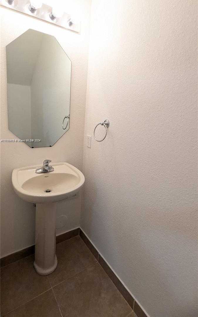 Small Image of 11840 SOUTH WEST 154TH AVE #11840, Miami Number 10