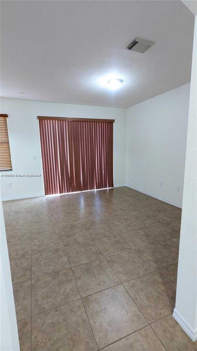 Small Image of 11840 SOUTH WEST 154TH AVE #11840, Miami Number 15