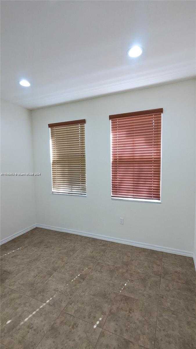 Small Image of 11840 SOUTH WEST 154TH AVE #11840, Miami Number 5