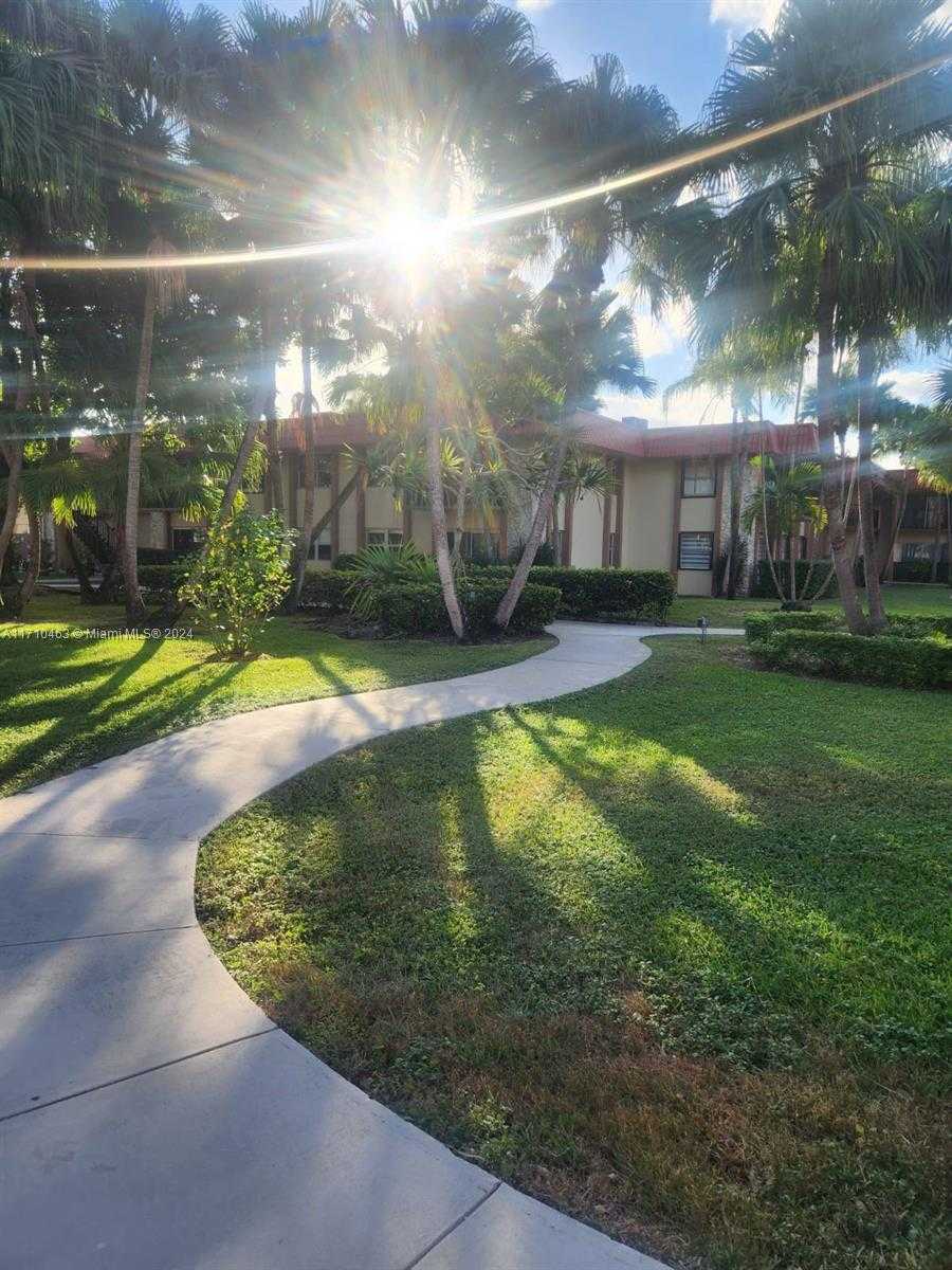 Small Image of 10411 SOUTH WEST 108TH AVE #151, Miami Number 13