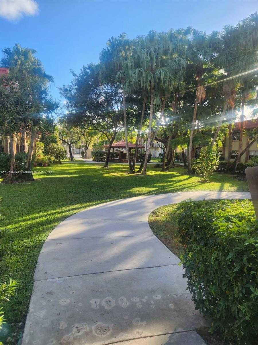 Small Image of 10411 SOUTH WEST 108TH AVE #151, Miami Number 15