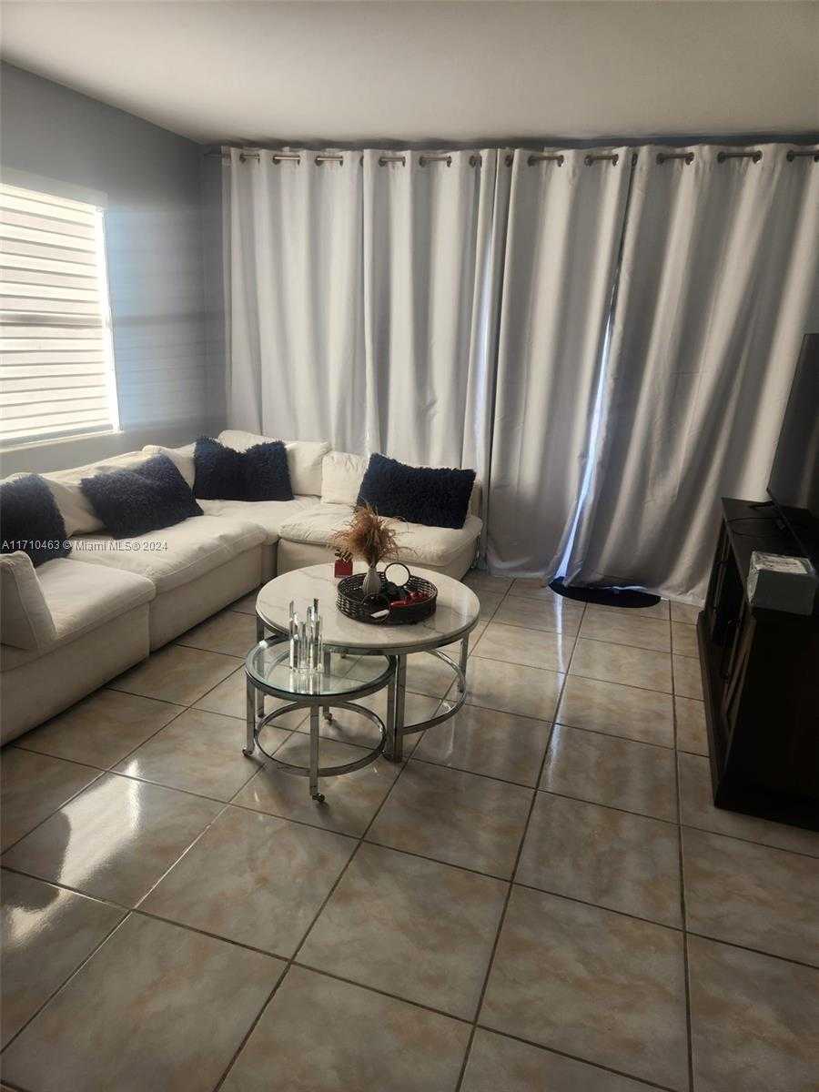 Small Image of 10411 SOUTH WEST 108TH AVE #151, Miami Number 21