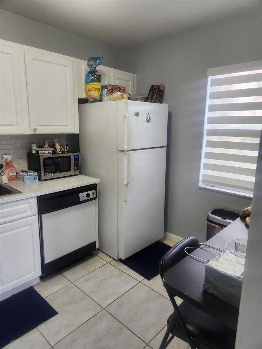 Small Image of 10411 SOUTH WEST 108TH AVE #151, Miami Number 24