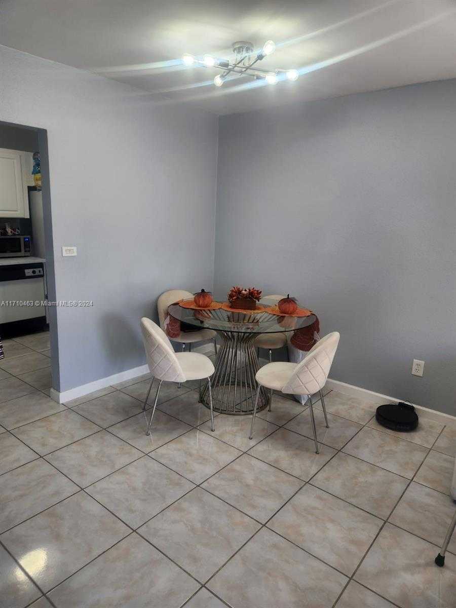 Small Image of 10411 SOUTH WEST 108TH AVE #151, Miami Number 30