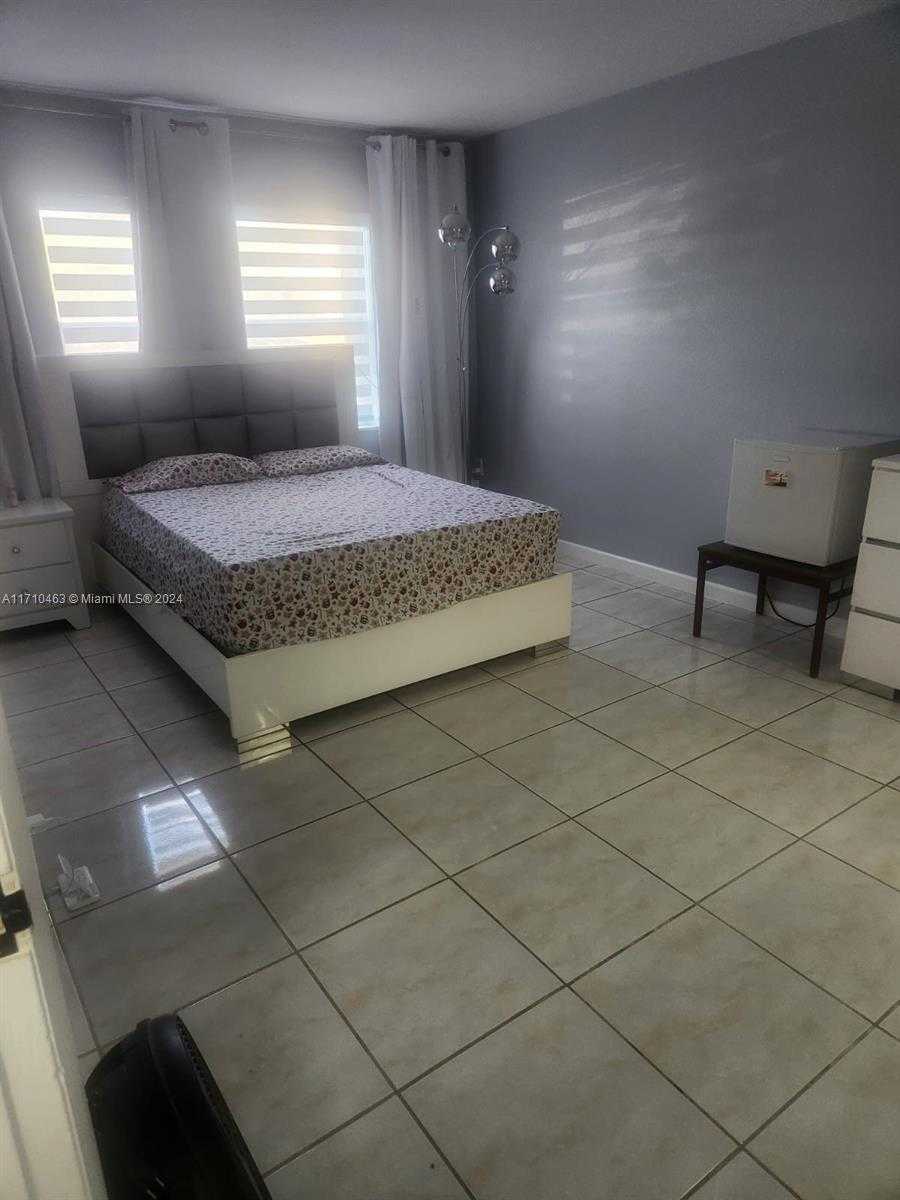 Small Image of 10411 SOUTH WEST 108TH AVE #151, Miami Number 41