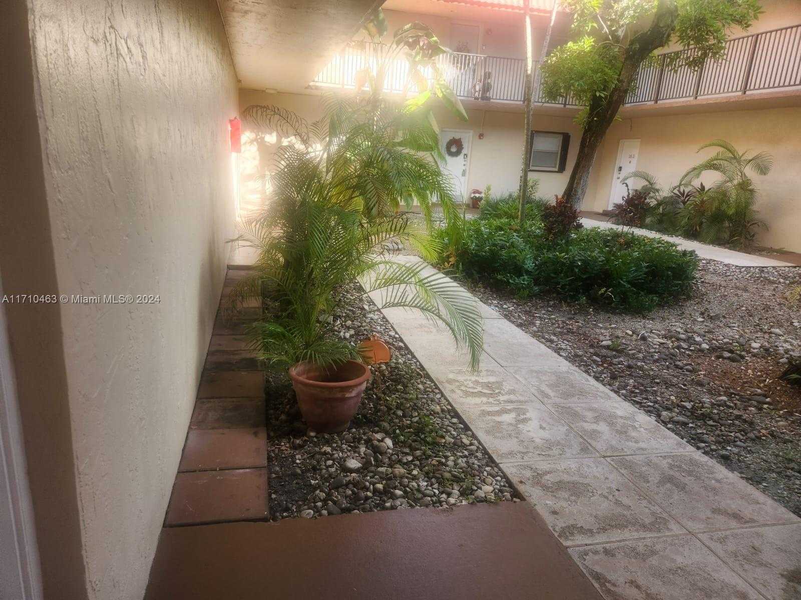 Small Image of 10411 SOUTH WEST 108TH AVE #151, Miami Number 49