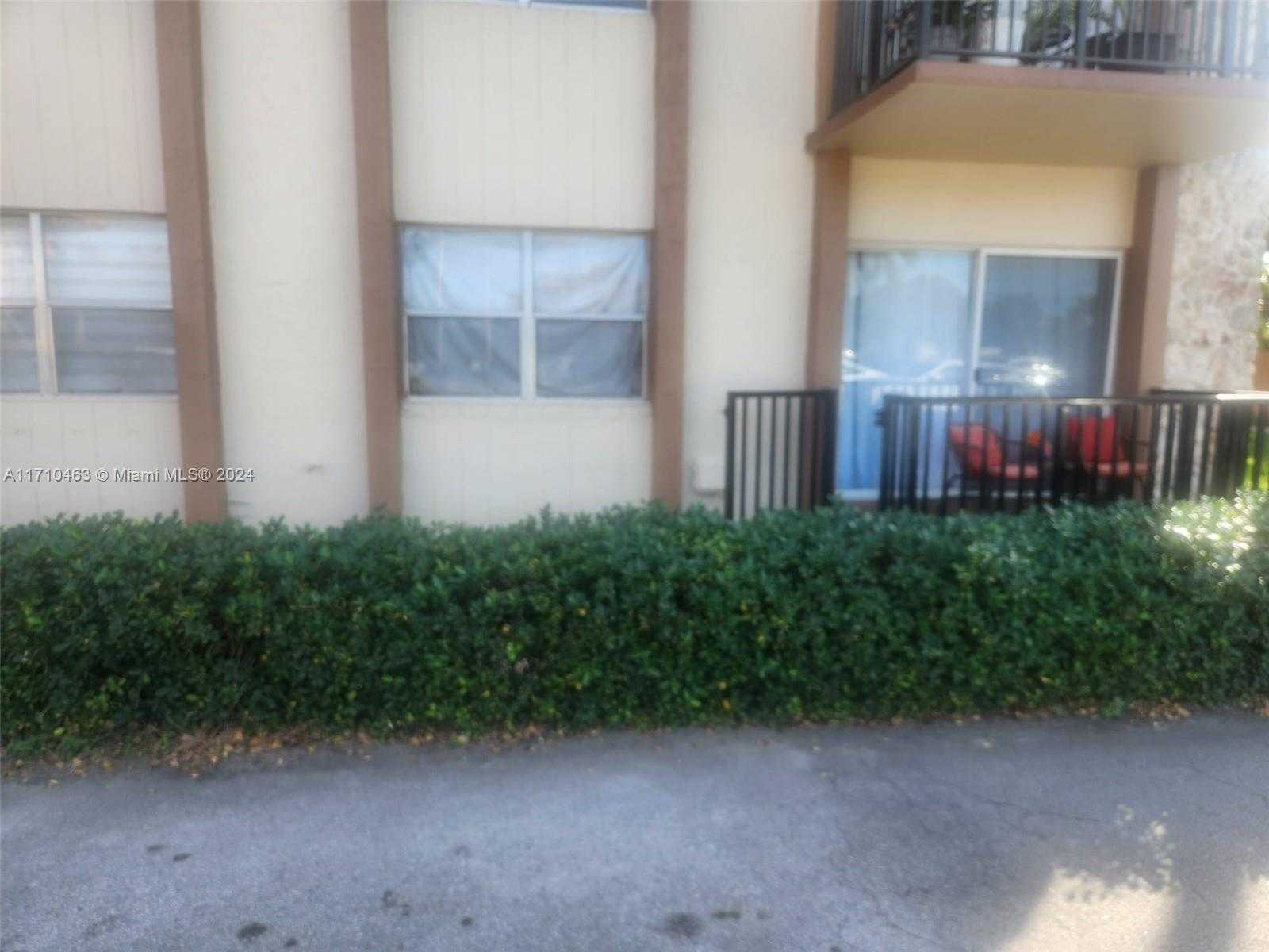 Small Image of 10411 SOUTH WEST 108TH AVE #151, Miami Number 57