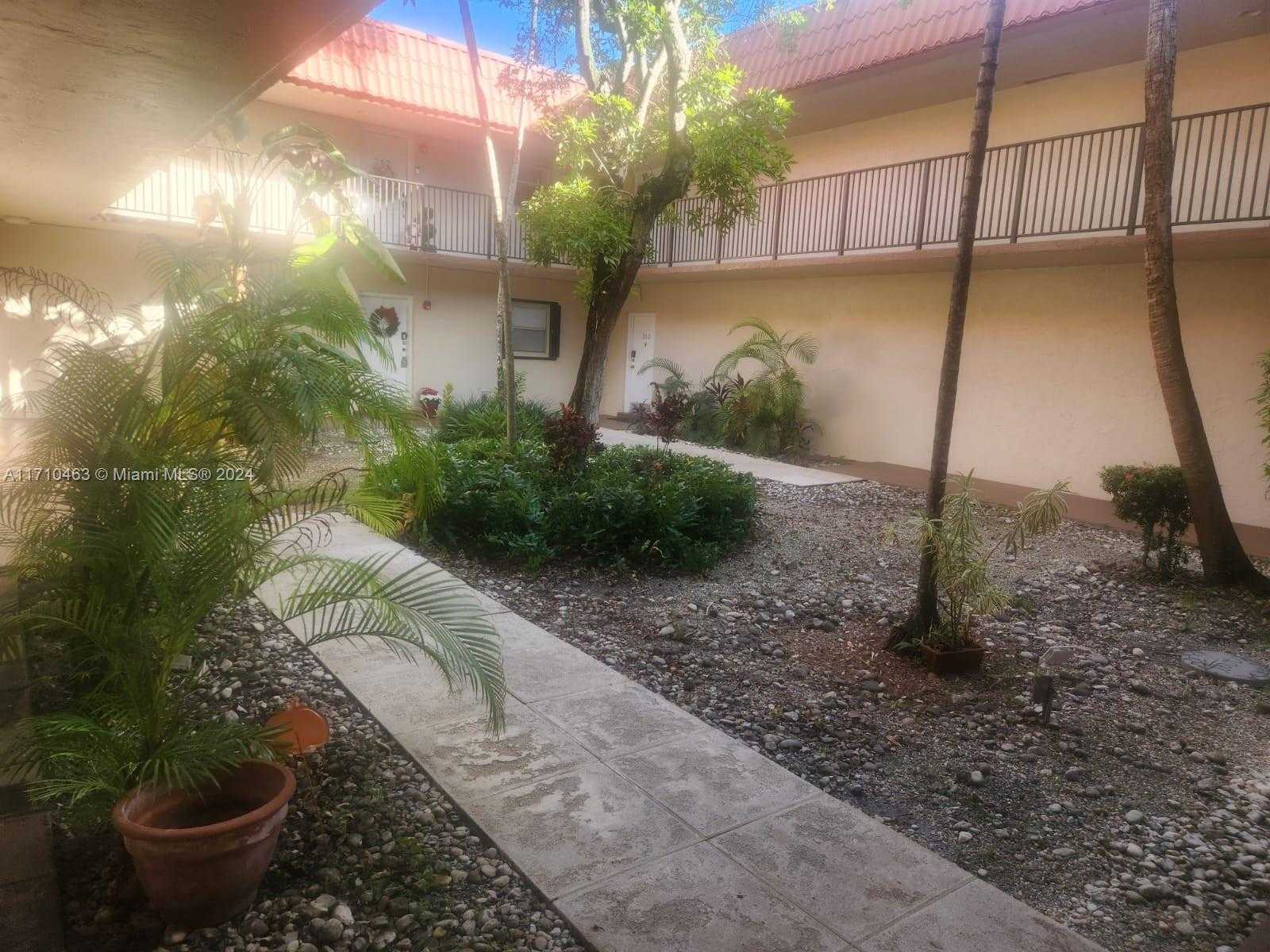 Small Image of 10411 SOUTH WEST 108TH AVE #151, Miami Number 59