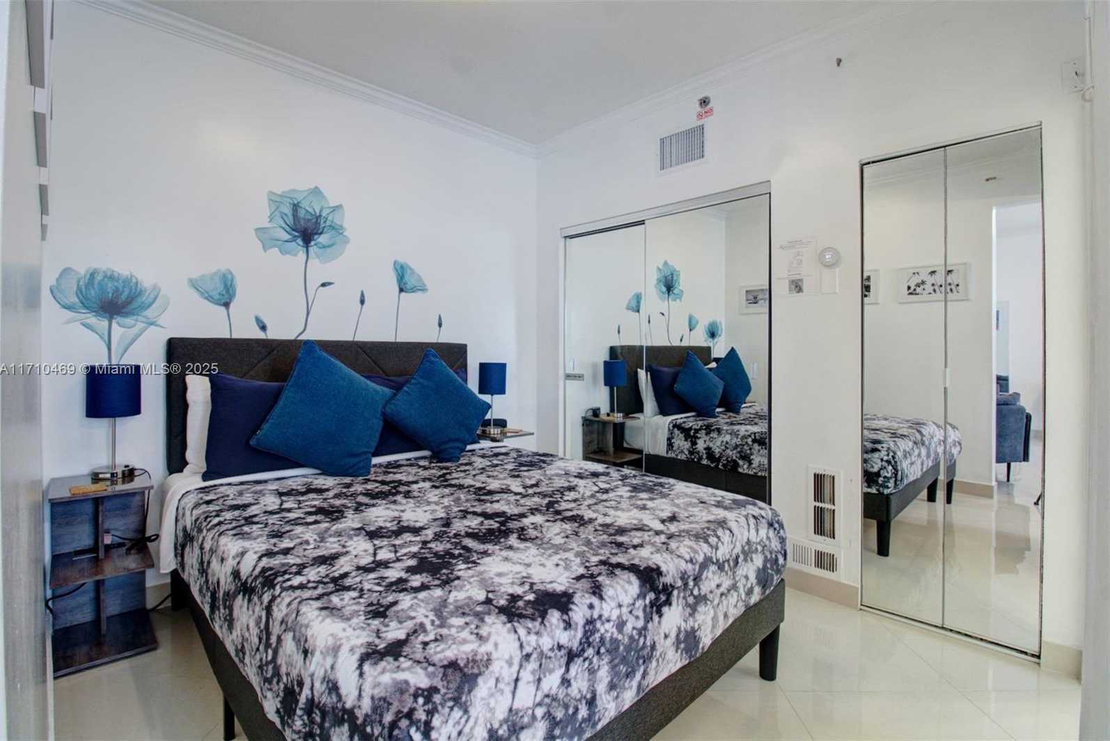 Small Image of 918 OCEAN DR #201, Miami Beach Number 9