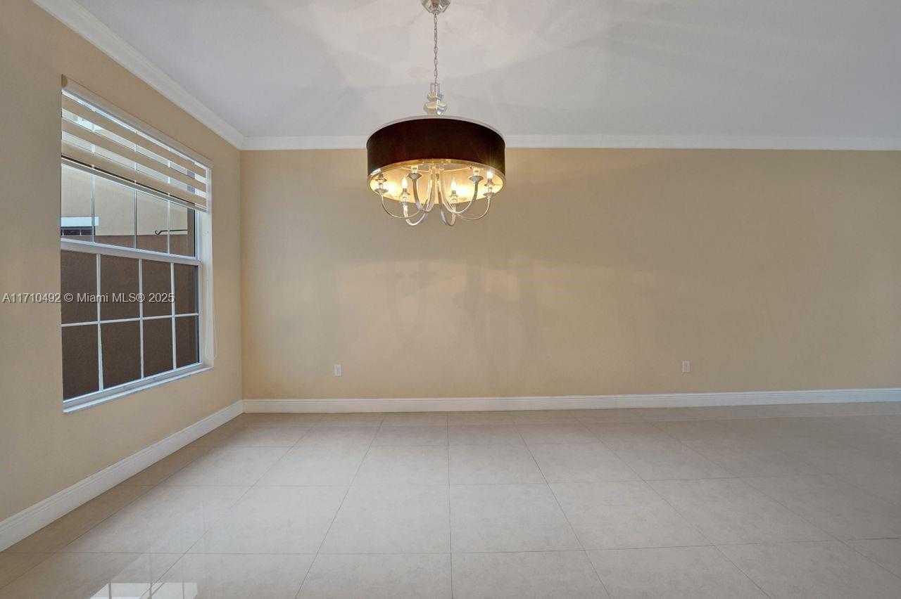 Small Image of 1404 SOUTH WEST 147TH AVE #1404, Pembroke Pines Number 12