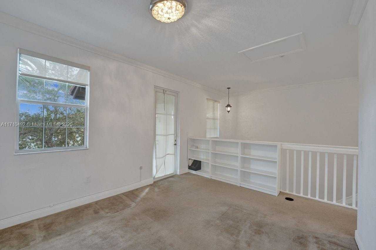 Small Image of 1404 SOUTH WEST 147TH AVE #1404, Pembroke Pines Number 26