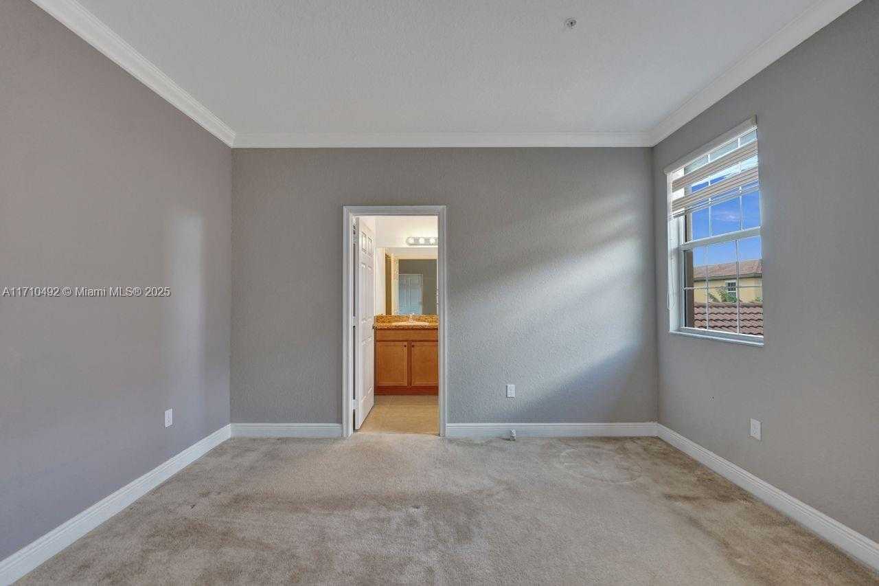 Small Image of 1404 SOUTH WEST 147TH AVE #1404, Pembroke Pines Number 32