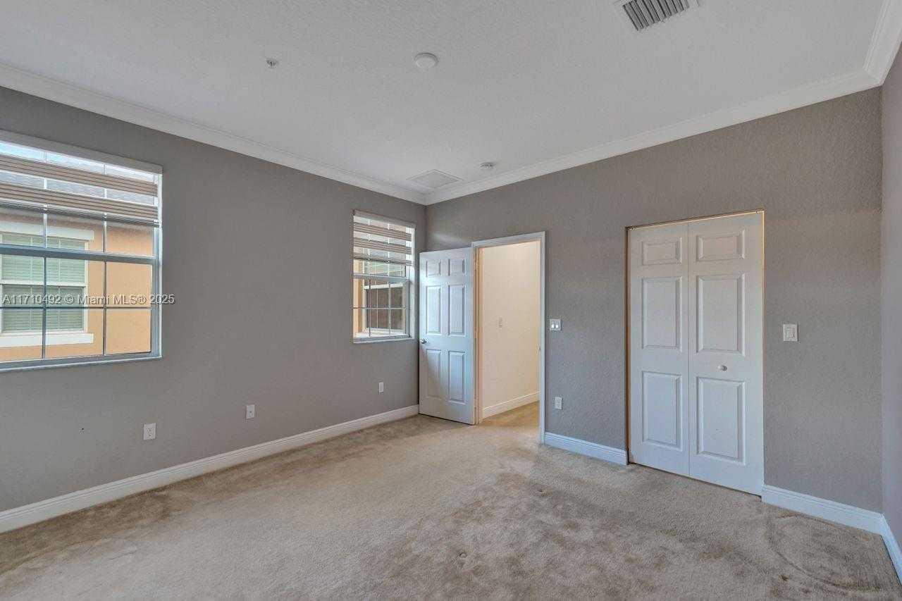 Small Image of 1404 SOUTH WEST 147TH AVE #1404, Pembroke Pines Number 34